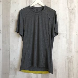 Lululemon Men’s Metal vent tech short sleeve top L
